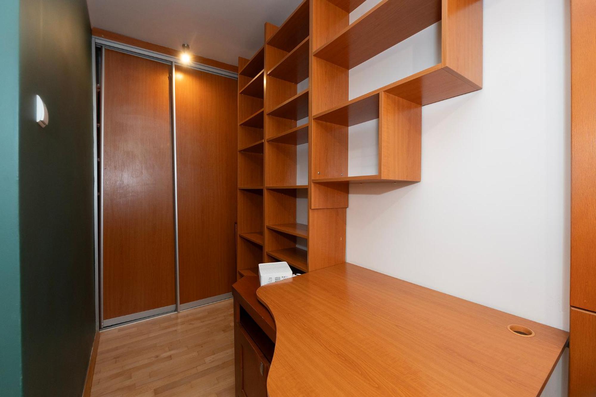 Airport&atlasarena&orientariumparking Apartment *